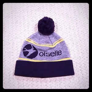 Like New Oiselle Logo Pom Pom Winter Hat